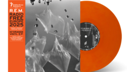 Гурт R.E.M. випустив ремікс свого хіта на підтримку Радіо Свобода до Всесвітнього дня свободи преси Гурт R.E.M. випустив ремікс свого хіта на підтримку Радіо Свобода до Всесвітнього дня свободи преси