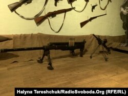 Зброя різних часів