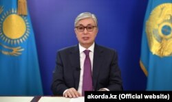 Касим-Жомарт Токаєв виступає з телезверненням до громадян Казахстану. Нур-Султан, 9 квітня 2019 року