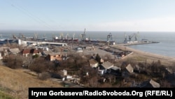 Порт Маріуполя. Архівна світлина, 2018 рік