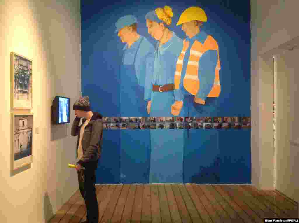 Даринка Поп-Митич, Белград. "Полезный идиот", 2015, специально для выставки "Грамматика свободы"