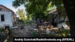 Прифронтове село Опитне, неподалік Донецького аеропорту