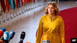 Прем’єрка додала, що Латвія була, є і буде разом з Україною, доки не буде досягнуто справедливого та тривалого миру