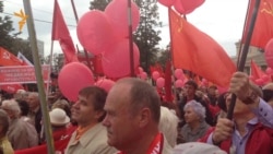 Коммунисты против старого Медведева и нового Ельцина Коммунисты против старого Медведева и нового Ельцина