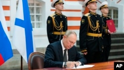 Президент РФ Володимир Путін підписав схвалений раніше Держдумою і Радою Федерації законопроєкт про заборону «пропаганди чайлдфрі»