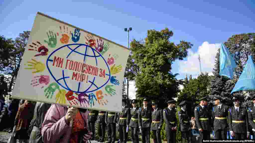 У час війни на сході України, мир – це те, чого бажає кожен