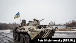 БТР украинской армии в районе Дебальцева, январь 2015 г.