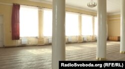 Другий поверх щастинського Палацу культури – тут будуть стояти кабінки для голосування