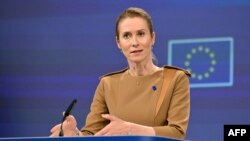 «Торік РФ витратила на оборону більше, ніж усі країни ЄС разом. Цього року вона витрачає на військову сферу більше, ніж на охорону здоров’я, освіту та соцполітику разом», – заявила Каллас