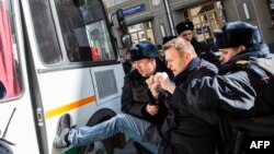 Задержание Алексея Навального 26 марта 2017 года. Сейчас в ЕСПЧ рассматриваются сразу пять жалоб российского политика