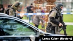 Поліція біля лікарні, де сталася стрілянина, Острава, Чехія, 10 грудня 2019 року