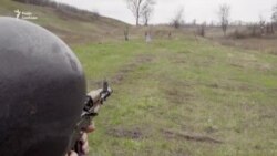 «Ми так давно готуємось, хай вже йдуть» – добровольці з Донбасу під час навчань (відео) «Ми так давно готуємось, хай вже йдуть» – добровольці з Донбасу під час навчань (відео)