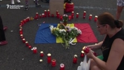 У Бухаресті протестують через повільну реакцію поліції на викрадення неповнолітньої дівчини У Бухаресті протестують через повільну реакцію поліції на викрадення неповнолітньої дівчини