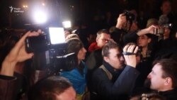 В Одесі прихильники блокади вимагали зустрічі з головою ОДА і перекривали вулицю (відео) В Одесі прихильники блокади вимагали зустрічі з головою ОДА і перекривали вулицю (відео)