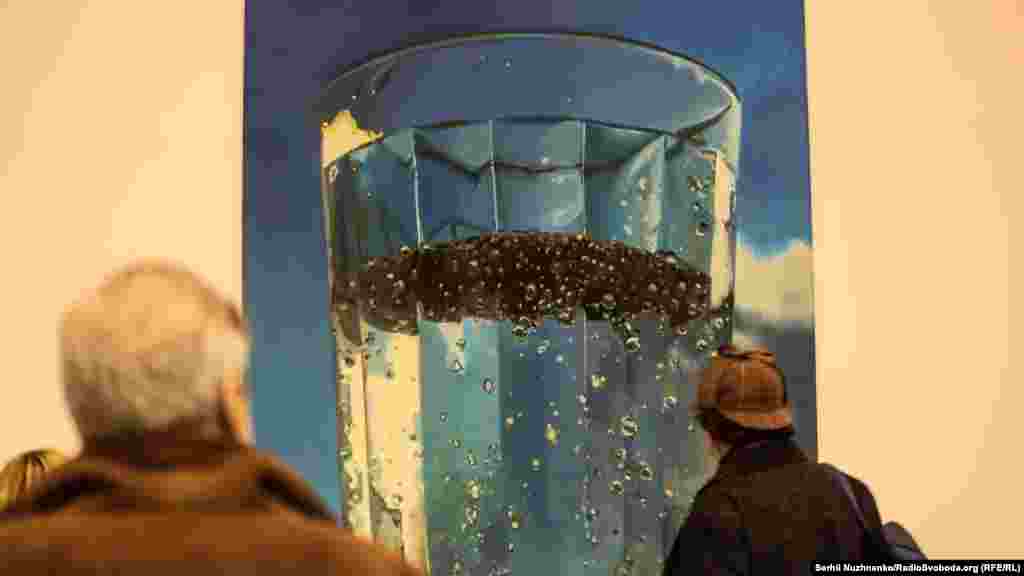 Галина, музейний працівник: «Художника вже нема, але нам він залишив заповіт. Наштовхує на думки. Кожна людина може щось своє обмірковувати, коли на це дивиться»