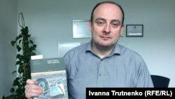 Ян Шир, чеський вчений-політолог з Карлового університету в Празі
