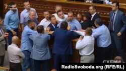 Обрання аудитора НАБУ в парламенті супроводжувалося навіть бійками