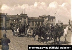 Вступ 1-го Запорізького пішого полку імені Гетьмана Дорошенка до Бахмута, квітень 1918 року