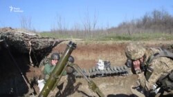 Українські військові знищили ворожі позиції на Донбасі – відео Українські військові знищили ворожі позиції на Донбасі – відео