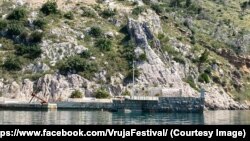 Uvala Vruja nedaleko Brela u srednoj Dalmaciji