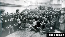 Перший Курултай кримськотатарського народу. Листопад 1917 року