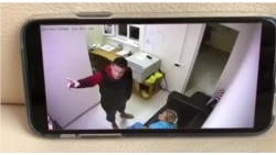 Андрей Петров нападает на сотрудницу спортивного клуба Андрей Петров нападает на сотрудницу спортивного клуба