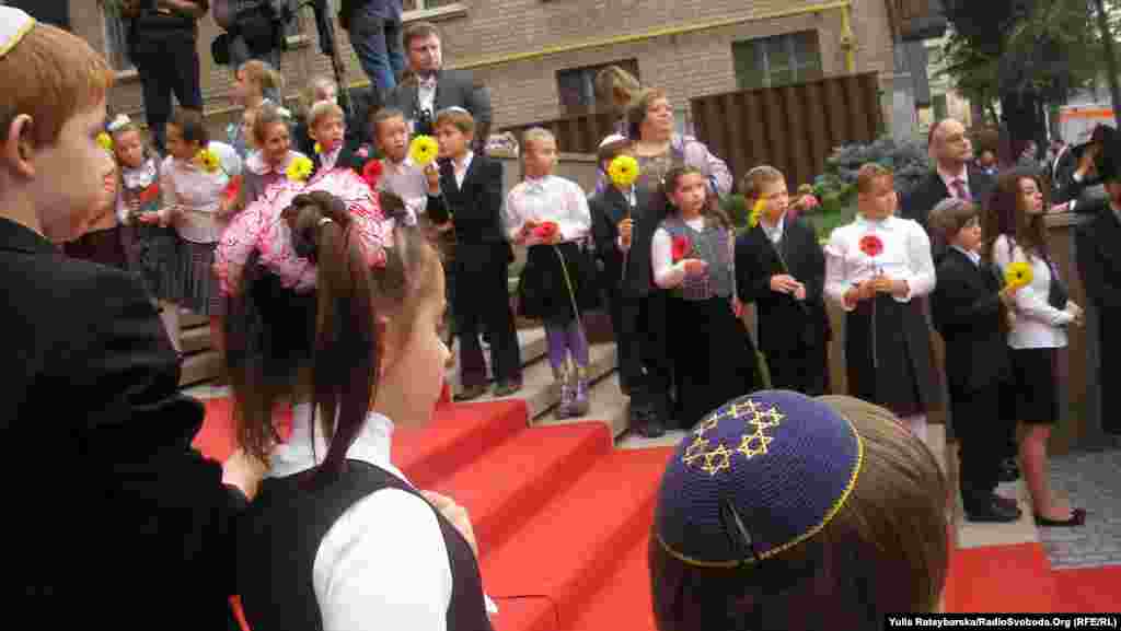 Діти з єврейської школи Дніпропетровська