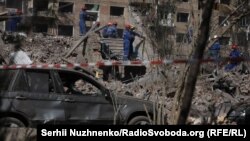 Наслідки російського удару в Святошинському районі Києві, 24 квітня 2025 року