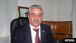 Мавлон Мухторов, муовини вазири фарҳанги Тоҷикистон, мегӯяд, дар Тоҷикистон ягон хел маҳдудият ба ягон мазҳаб, дин ва равияи исломӣ ва ё ғайриисломӣ вуҷуд надорад 