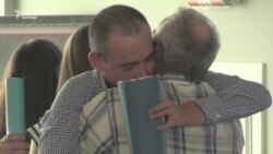 Четверо полонених після звільнення пройдуть фільтраційну перевірку СБУ – відео