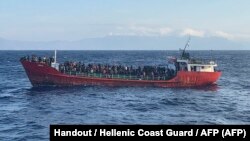 Греція є одним з основних шляхів до Європейського союзу для мігрантів і біженців, які рятуються від конфліктів та бідності в Африці, Азії та на Близькому Сході