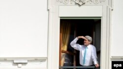 На снимке: госсекретарь Керри во время встречи в Женеве по ирнаской ядерной программе