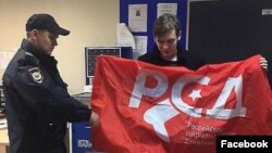 Дмитрий Морозов в отделении полиции