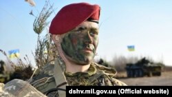 Під час вишколу військовослужбовців Десантно-штурмових військ України. Житомирщина, 21 листопада 2021 року
