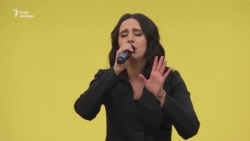 Джамала заспівала на ювілеї Джемілєва – відео Джамала заспівала на ювілеї Джемілєва – відео