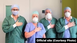 Коллеги Ярославы Вишневской, медики из больницы Humanitas Gavazzeni в городе Бергамо (Ломбардия)