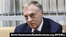 Олександр Лавринович, екс-міністр юстиції України, у приміщенні Печерського суду Києва за день до арешту, 14 вересня 2017 року