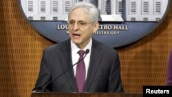 За словами Мерріка Ґарланда (на фото), Вейсс пояснив це тим, що розслідування досягло стадії, коли йому потрібен статус спеціального прокурора