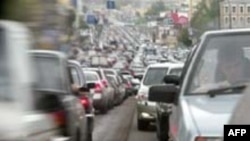 Минфин предлагает ввести упрощенное оформление мелких ДТП без вызова сотрудников ГИБДД, ожидание которых часто приводит к пробкам