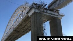 Строящийся Керченский мост