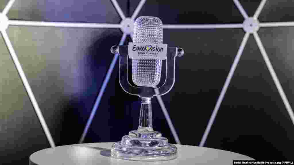 Кришталевий мікрофон Джамали, переможниці «Євробачення-2016»