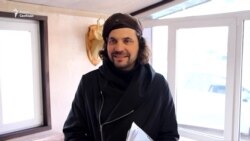 Стороннику Навального в Иркутске подбросили свиную голову Стороннику Навального в Иркутске подбросили свиную голову