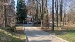 У Львові з машин гучномовцем оголошують про ситуацію у місті щодо пандемії коронавірусу – відео У Львові з машин гучномовцем оголошують про ситуацію у місті щодо пандемії коронавірусу – відео