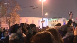 На Софійській площі у Києві засяяла вогнями головна ялинка України – відео На Софійській площі у Києві засяяла вогнями головна ялинка України – відео