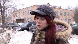 "Он сказал, что очень боится пыток" "Он сказал, что очень боится пыток"