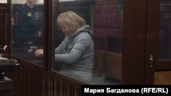 Танзиля Комкова в зале суда