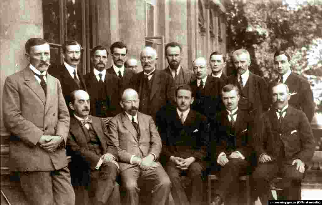 З’їзд керівників українських дипломатичних місій і посольств, які працювали в Європі. Відень, серпень 1919 року