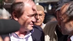 «Позор!»: реакция крымчан на приговор Ильми Умерову (видео) «Позор!»: реакция крымчан на приговор Ильми Умерову (видео)