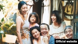 Кадр из фильма "Магазинные воришки"