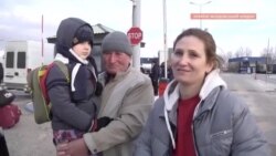 «Дітей маленьких треба рятувати» – українці їдуть до Молдови (відео) «Дітей маленьких треба рятувати» – українці їдуть до Молдови (відео)